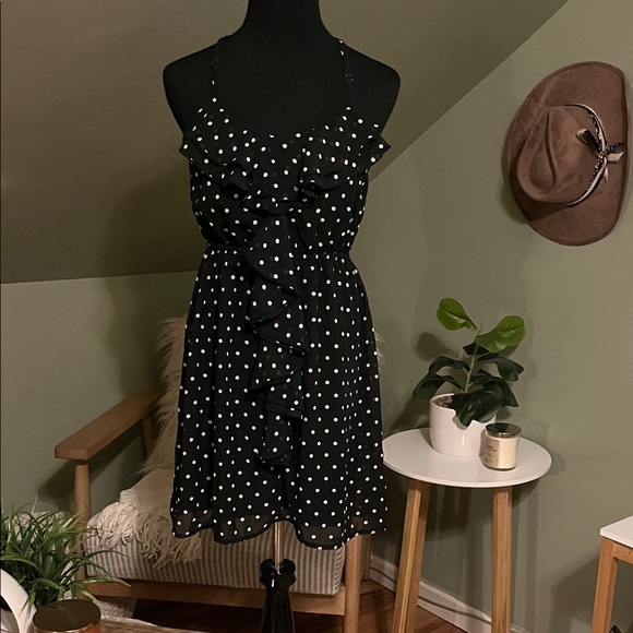 Dresses & Skirts - Women’s Black Polka Dot Ruffle Mini Dress